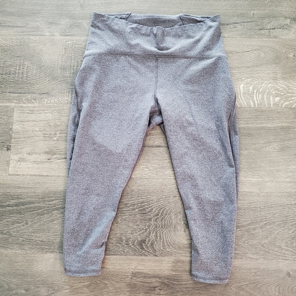 Lululemon Train Times Crop - Picture 3 of 5